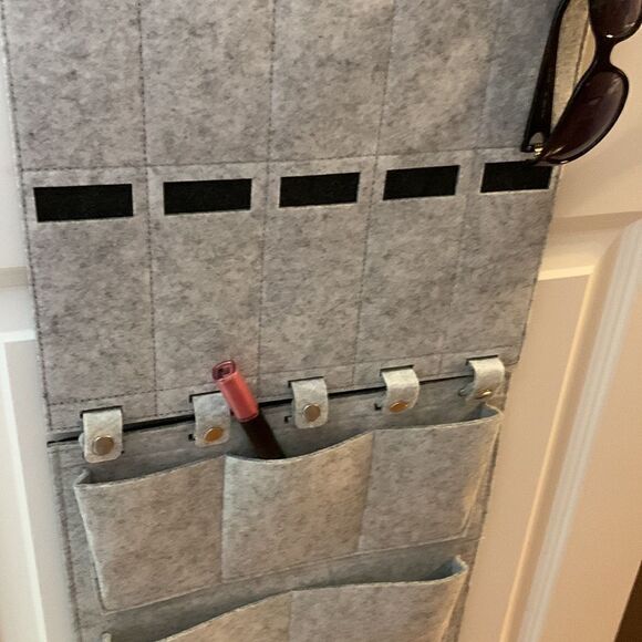 Jewelry/headband door/wall organizer. Gray felt 56" (without hanger) X 13" - Picture 11 of 13